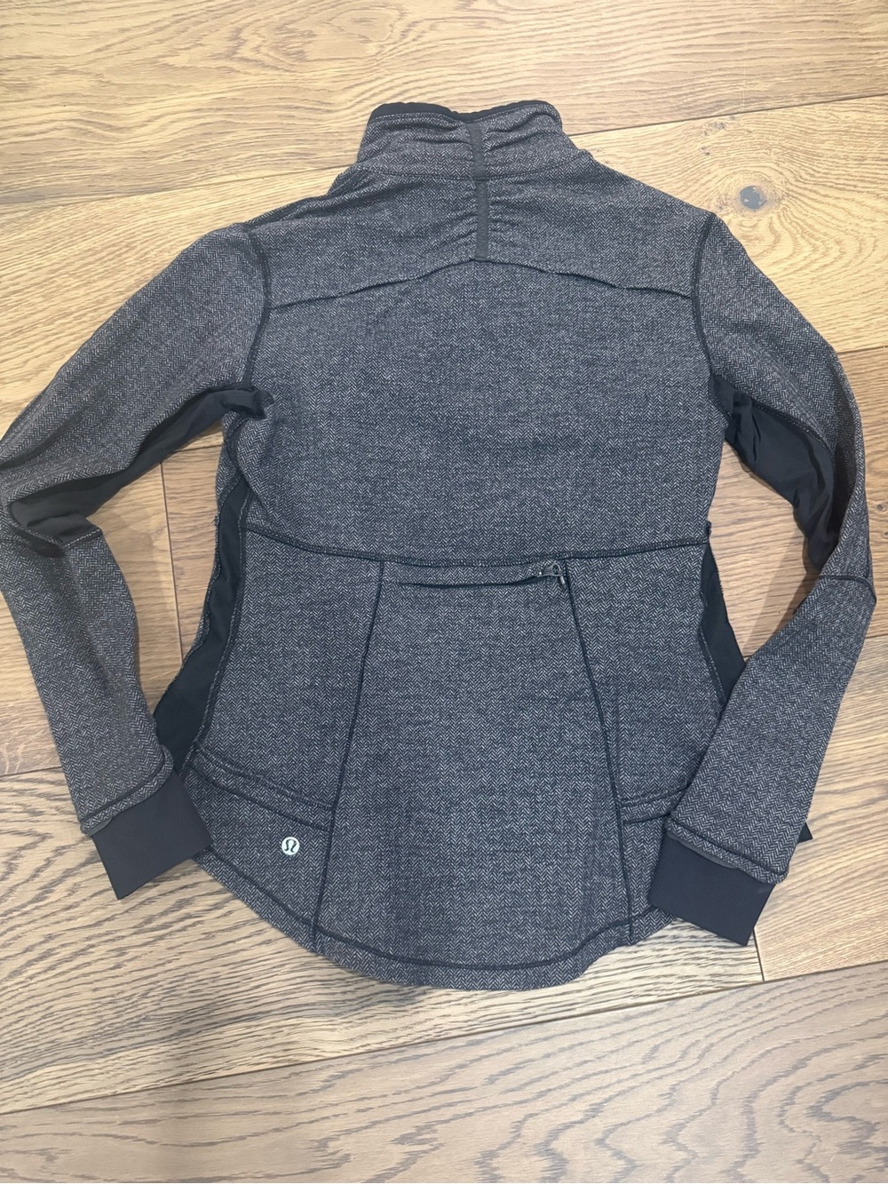 lululemon athletica Women’s Heathered Black Full-Zip Jacket
